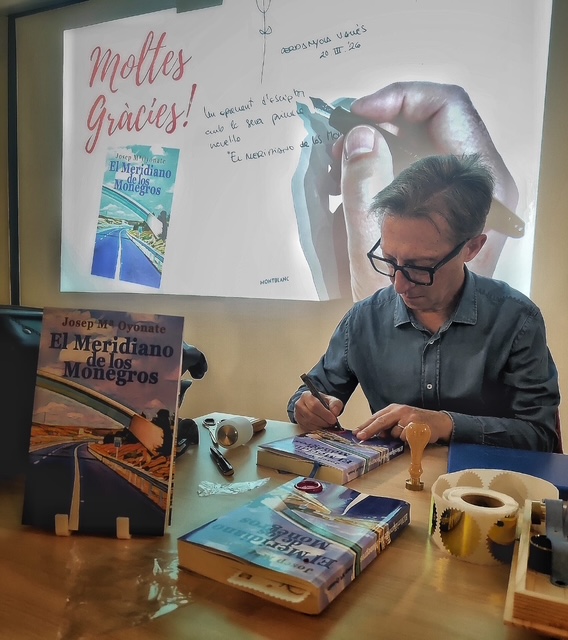 Firma de ejemplares de El Meridiano de los Monegros